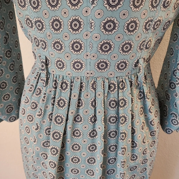 Burberry Agatha Pale Stone Silk Trench Dress -NWT - Picture 10 of 13